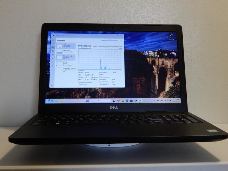 Image 5 de Dell Latitude 3580 – Core i5 7è Gén | 16GB RAM | SSD 512GB – Rapide et Fiable !
