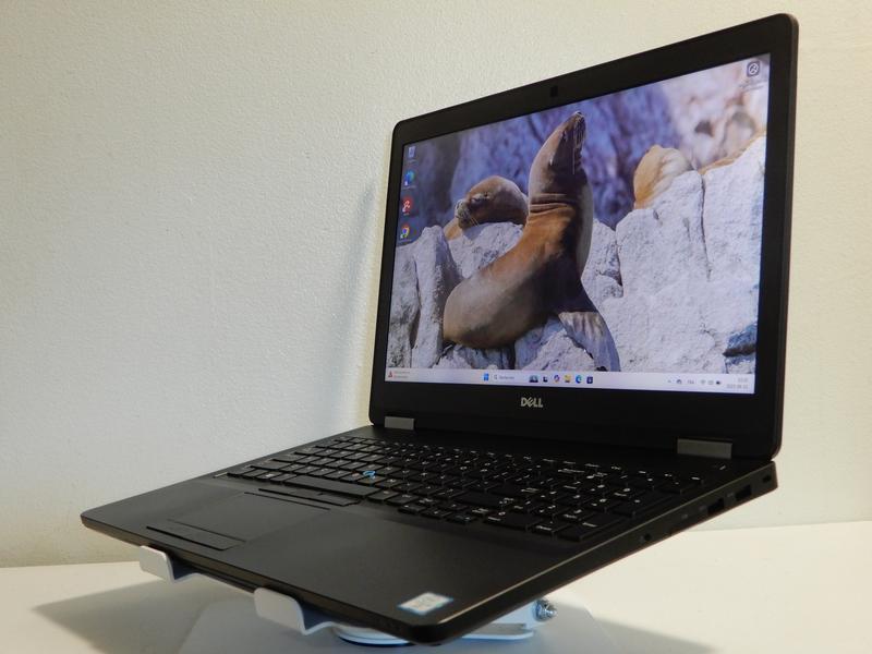 Image 11 de Dell latitude E5570|i5-6300U|16GB DDR4|1 TB SSD|écran 15.6"|Windows 11 Pro