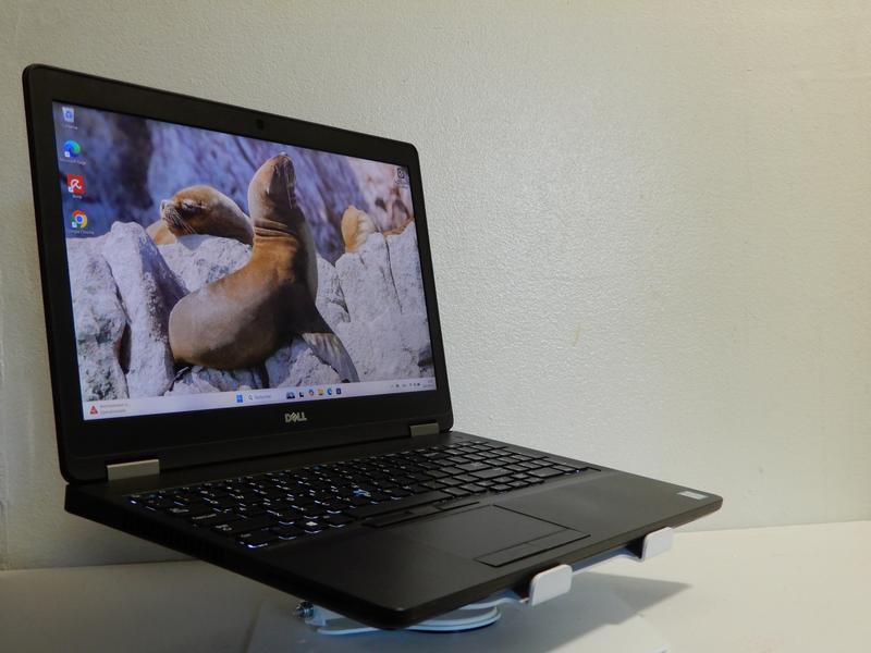 Image 8 de Dell latitude E5570|i5-6300U|16GB DDR4|1 TB SSD|écran 15.6"|Windows 11 Pro